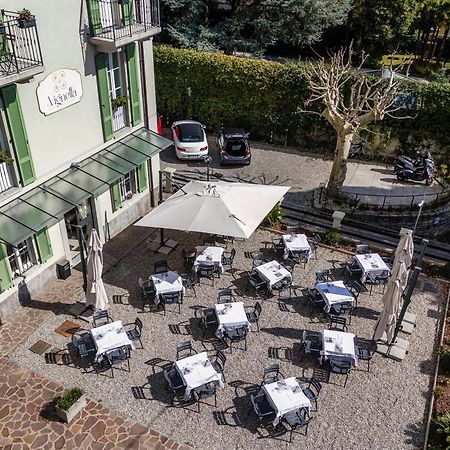 Hotel Ristorante La Vignetta เชอร์นอบบิโอ ภายนอก รูปภาพ