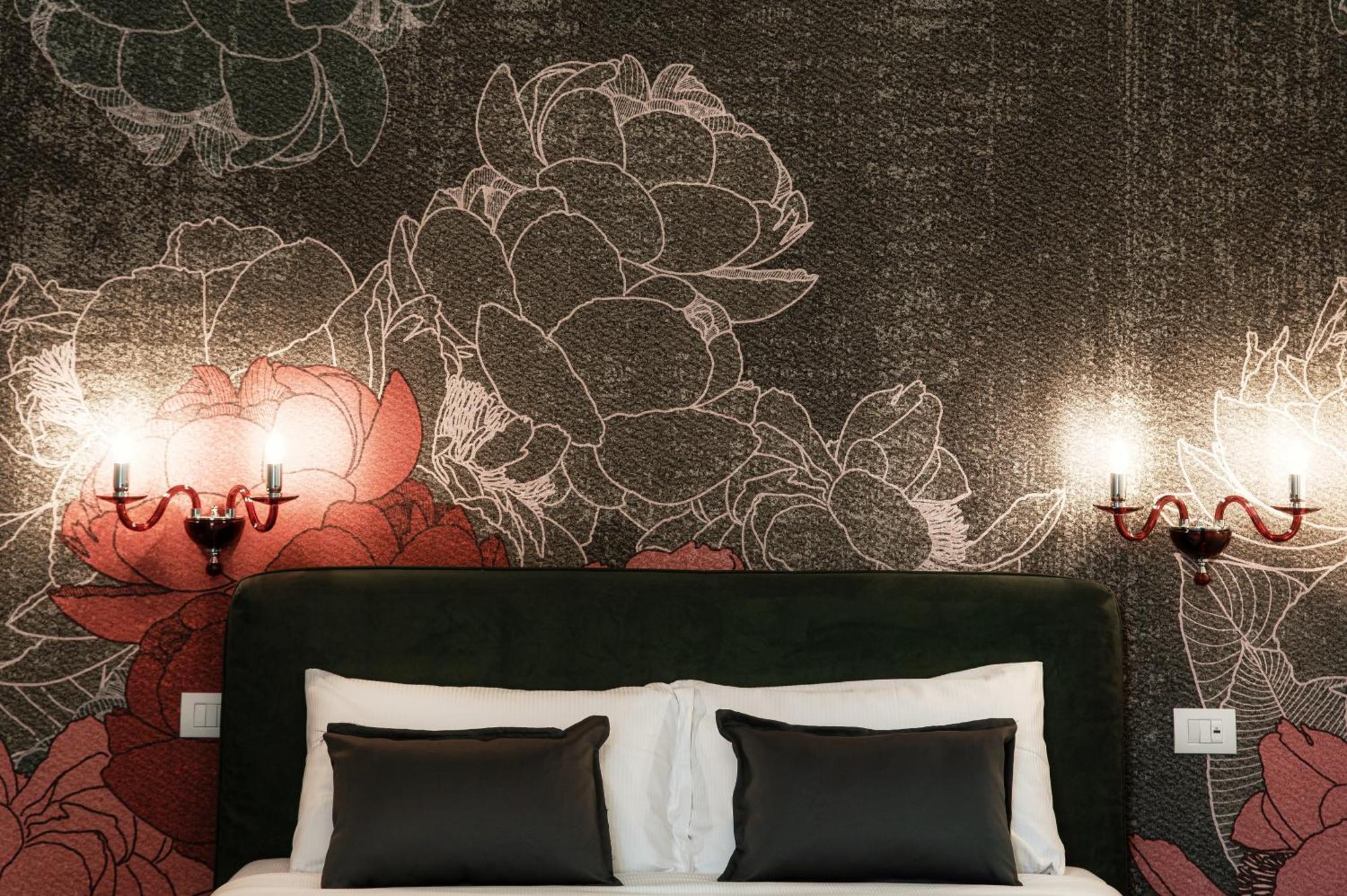 Hotel Ristorante La Vignetta เชอร์นอบบิโอ ภายนอก รูปภาพ